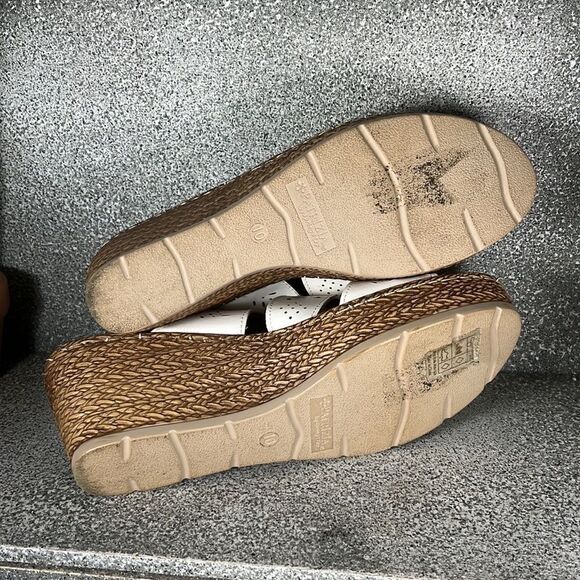 Patrizia By Spring Step Faux White Leather Wedge Sandals Shoes Size 10 - Picture 6 of 7